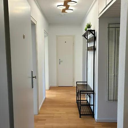 In - Naehe Duesseldorf شقة نيوس